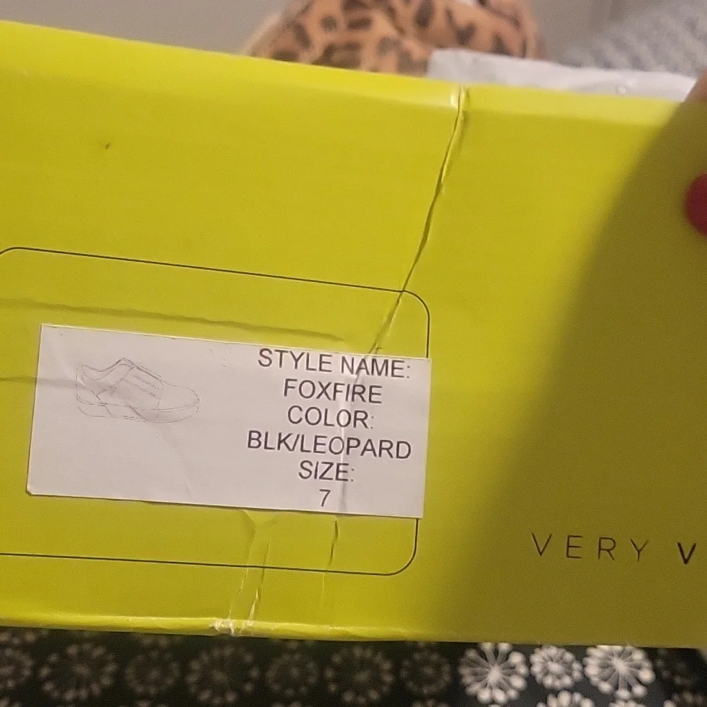 Very Volatile Foxfire Sneakers | Size 7